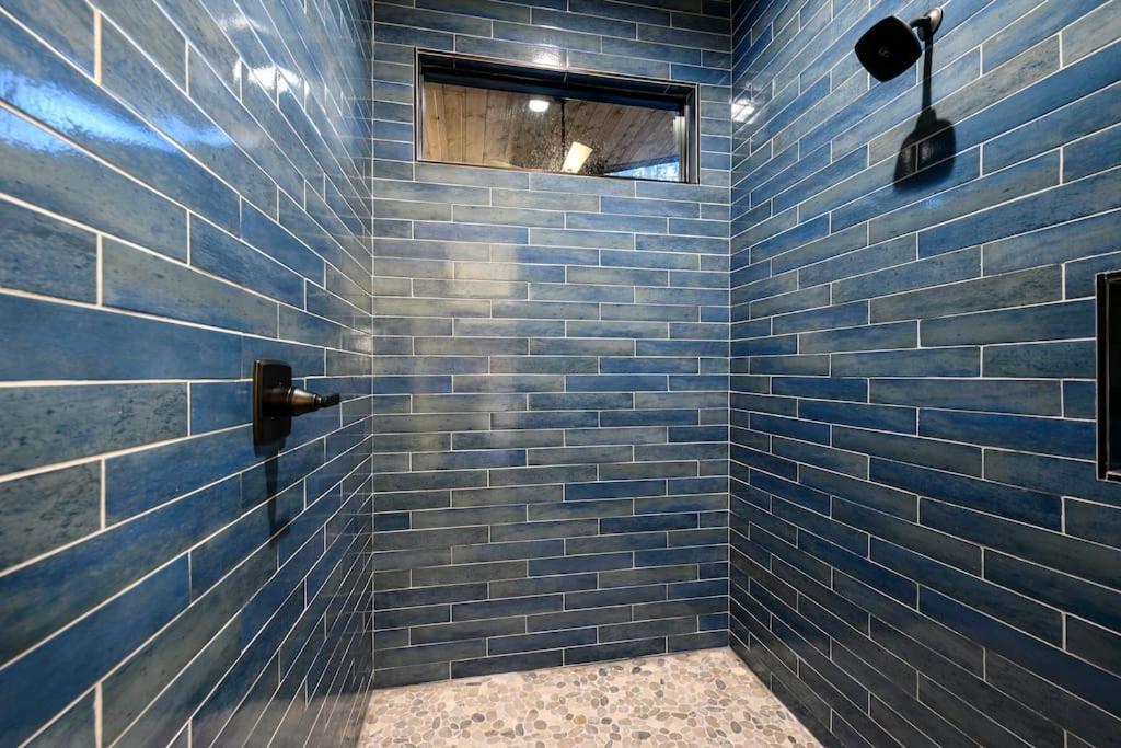 Brand New Luxury 2 Bedroom With Loft And Spa Sleeps 10 Broken Bow Kültér fotó